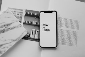 smartphone-on-an-open-book-4033706