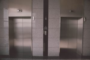 elevator-g970545826_1920