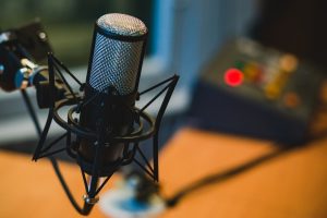 microphone-gee878e6d2_1920