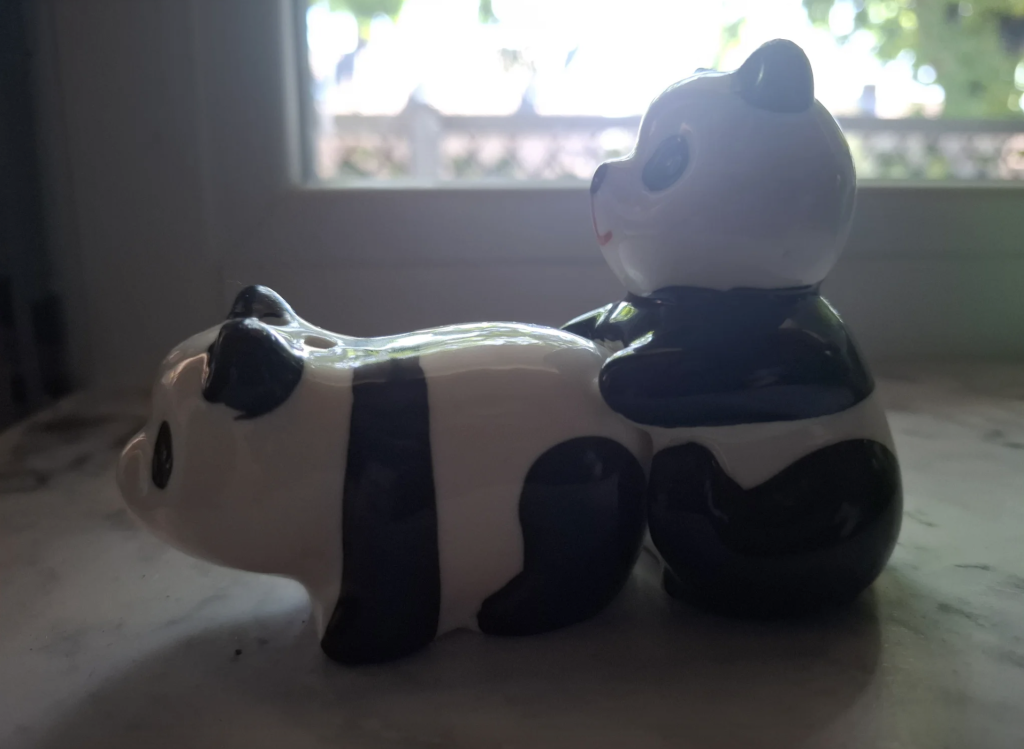 peper en zoutstel opvallend kleinkind oma