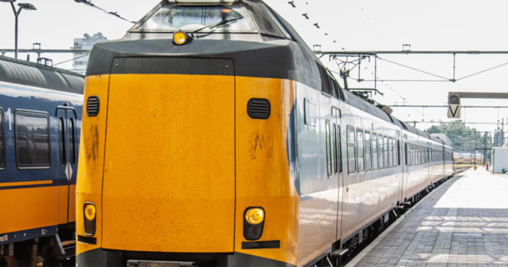 ns informatieborden trein darkmode