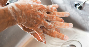 handen wassen met