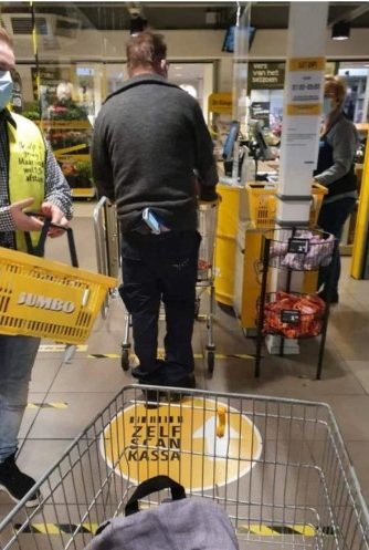 Handscanner in bilnaad