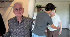 Uitgelichte afbeelding - opa en kleinzoon